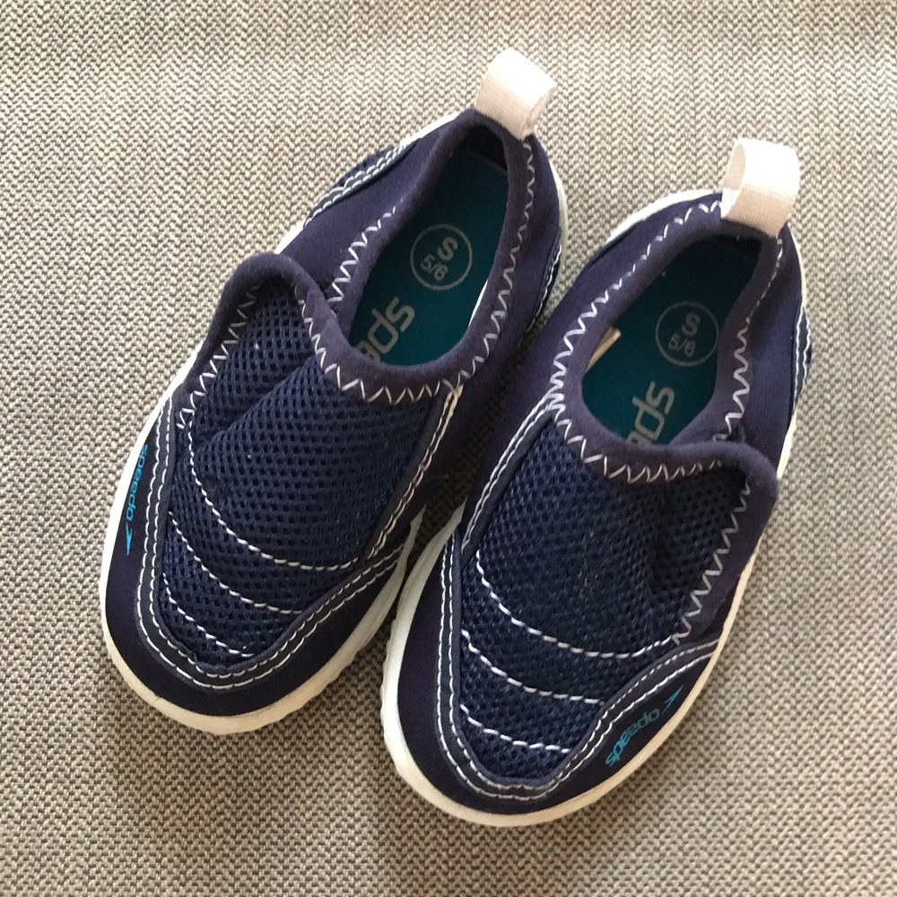 ✨Speedo Water Shoes✨